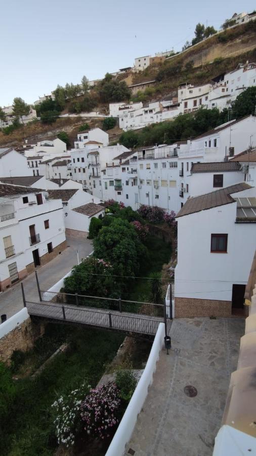 Апартаменты El Nido De La Galeria Setenil De Las Bodegas Экстерьер фото